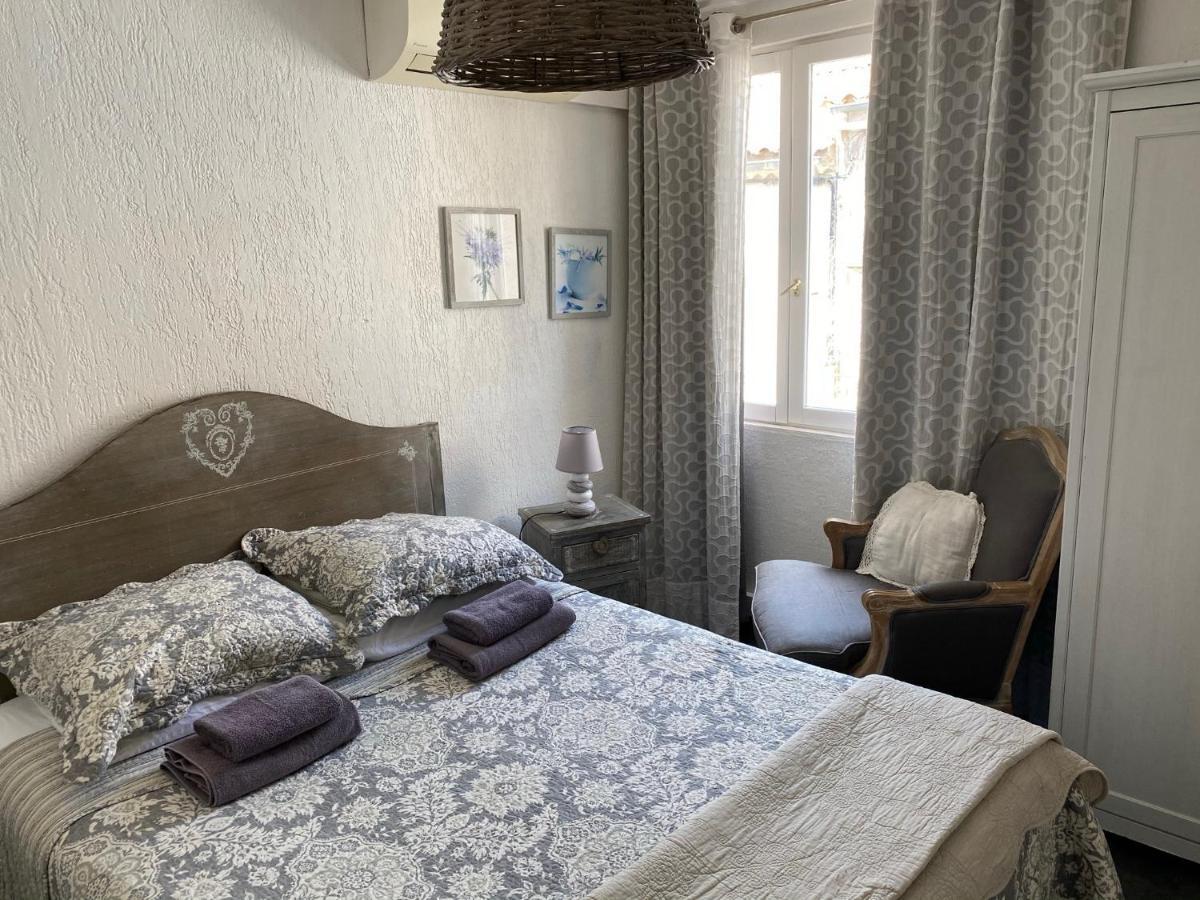 Hotel Restaurant Le Provencal ル・グロー・デュ・ロワ エクステリア 写真