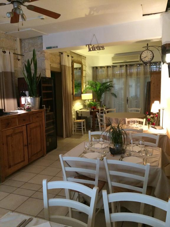 Hotel Restaurant Le Provencal ル・グロー・デュ・ロワ エクステリア 写真
